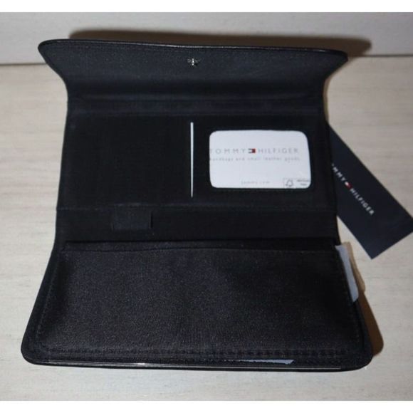 Tommy Hilfiger 69J1540 Women's Black Logo Embossed Tri-Fold Wallet Checkbook $78 - Picture 5 of 6